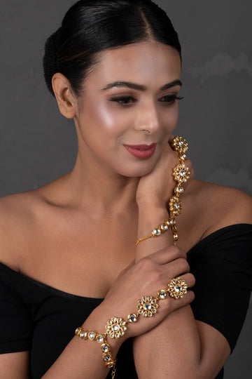 Handcrafted Floral Kundan Hathphool